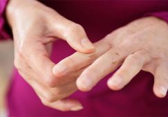 Народные средства лечения боли суставов пальцев рук