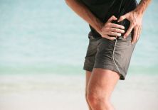 Болит тазобедренный сустав при ходьбе: причины и методы лечения
