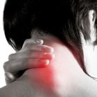 Почему возникает хруст в шее при поворотах головы: полное описание патологии, лечение