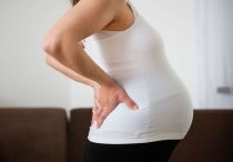 Боли в спине при беременности на разных сроках: причины, лечение, полное описание проблемы
