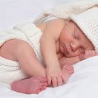 Дисплазия тазобедренных суставов у новорожденного: симптомы,лечение, полное описание заболевания