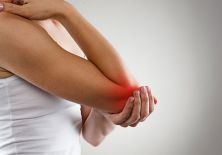 Боль в локте (локтевом суставе): причины, лечение, что делать если болит локоть, чем лечить