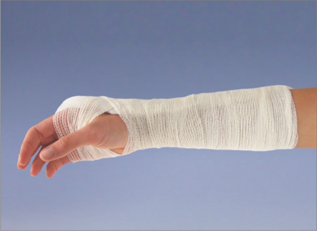 Лангета на палец руки при переломе